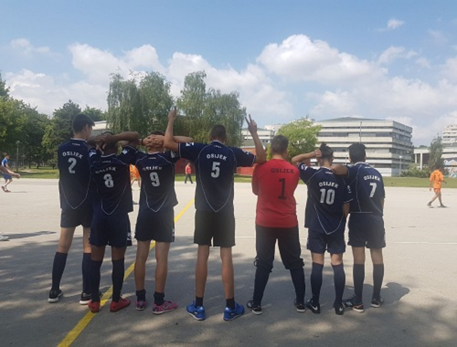 464c14e4 a69b 42d0 8502 b8398de889ba