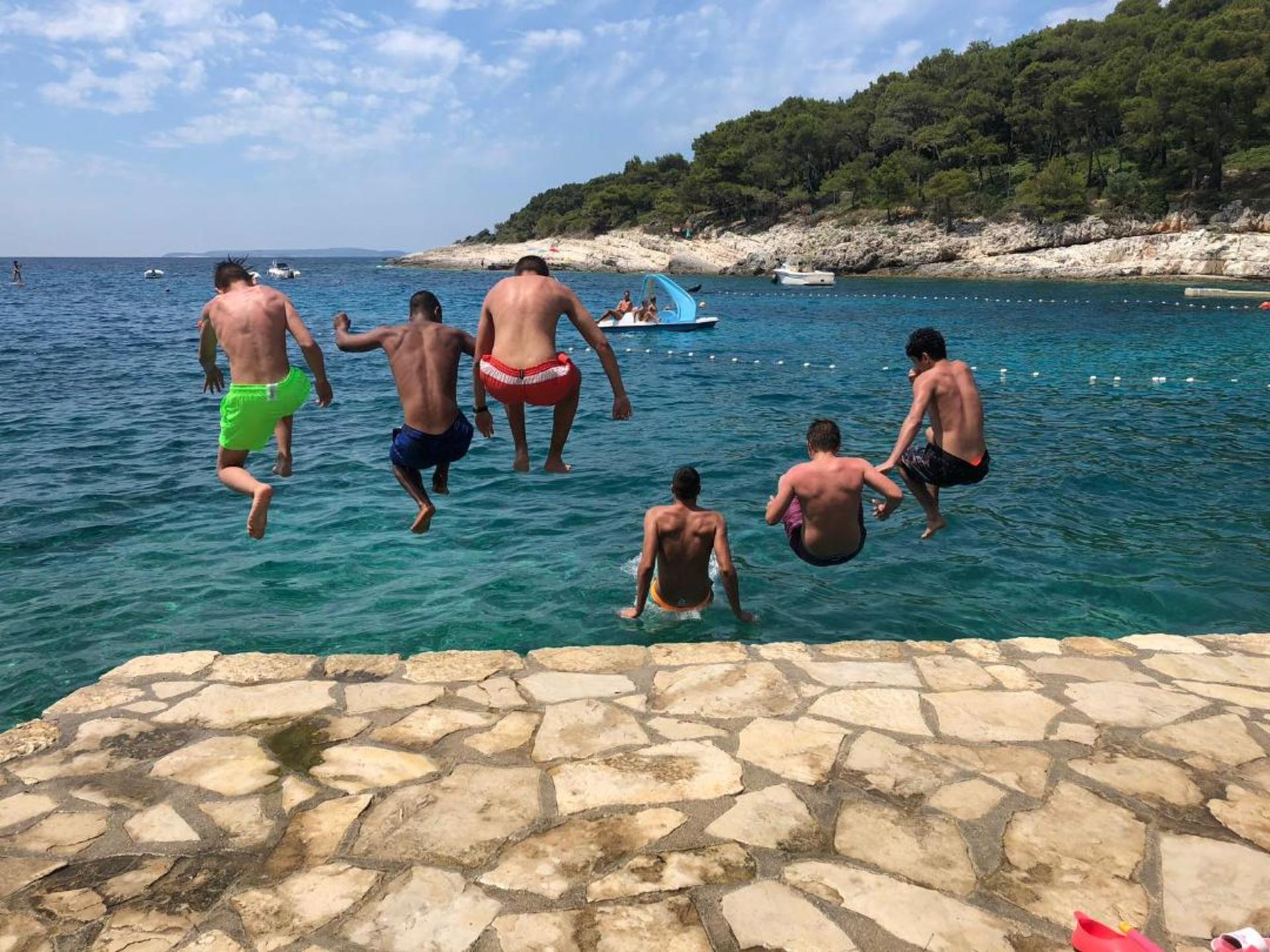 9bdace9d 482f 4f7c 96a8 573691ae37a1