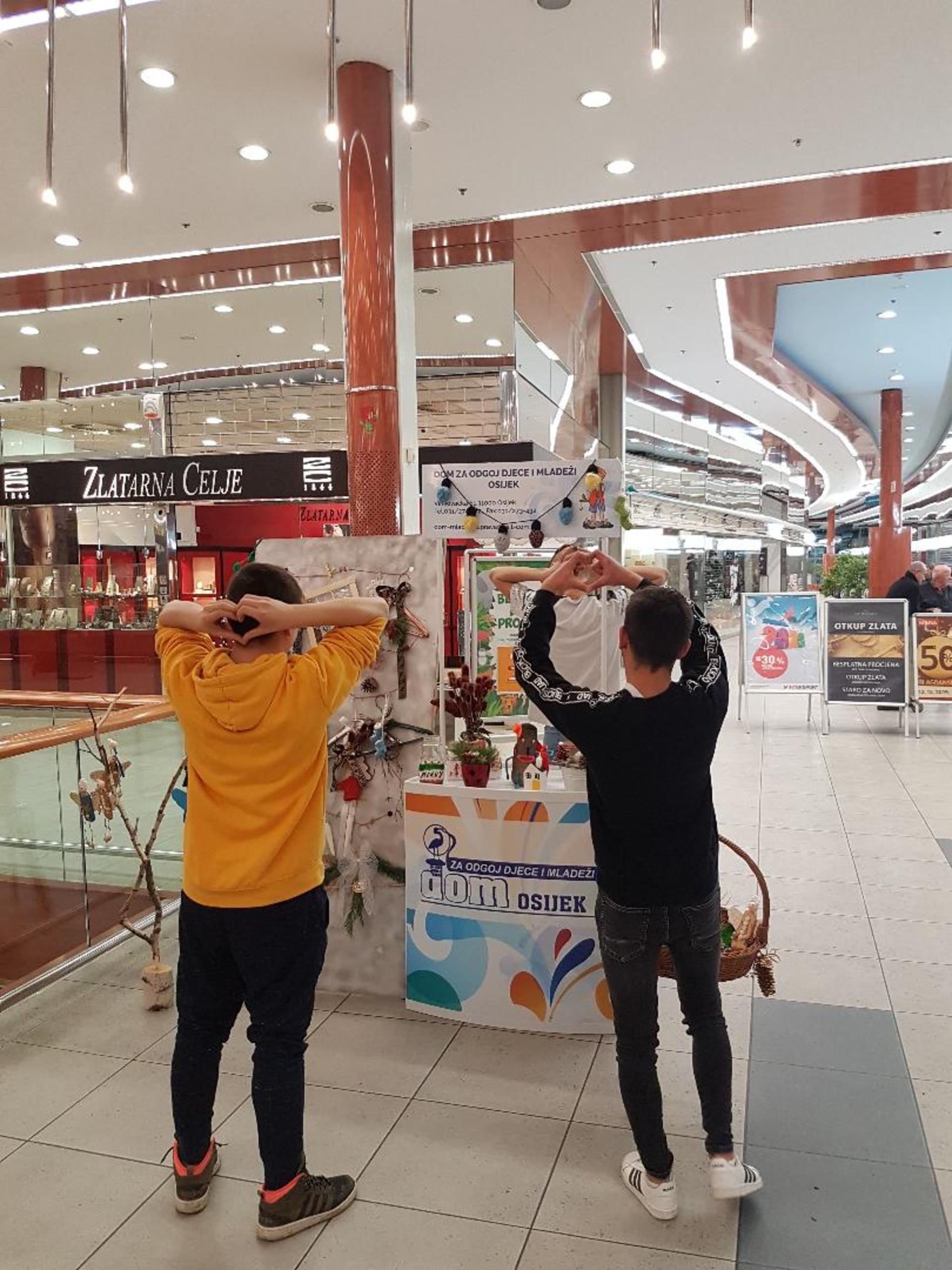 10c9d192 f7ff 405a 9786 af1f5b4d86dd